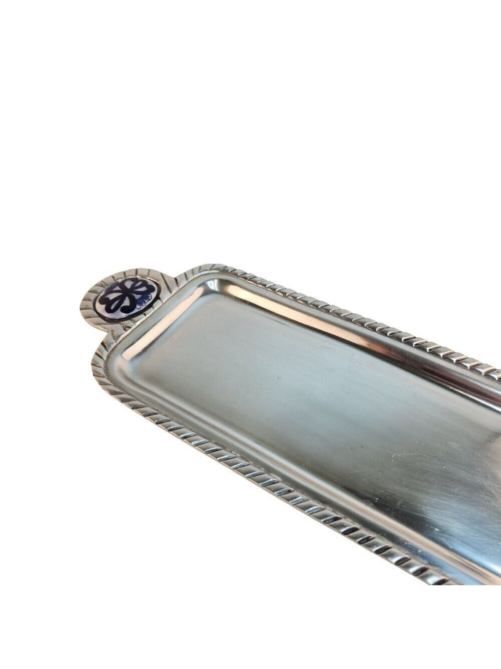 Decorative Aluminum Serving Tray With Hand-Painted Ceramic Talavar Handle Accent - Picture 8 of 11